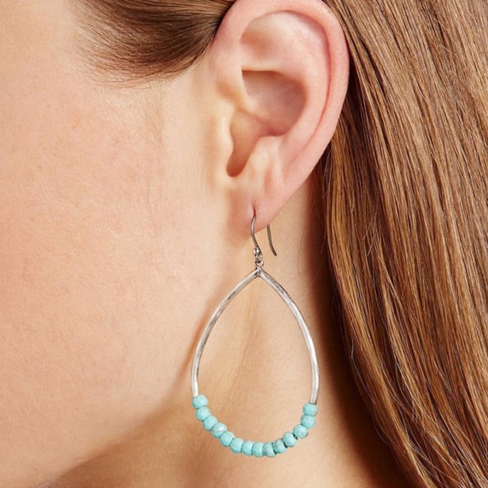 Last 1! NEW turquoise beaded hoop earrings - Picture 8 of 8